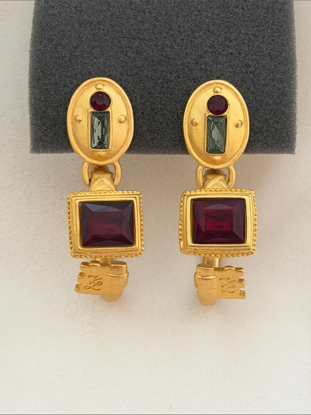 Karl Lagerfeld Vintage Clip Earrings - Picture 2 of 6